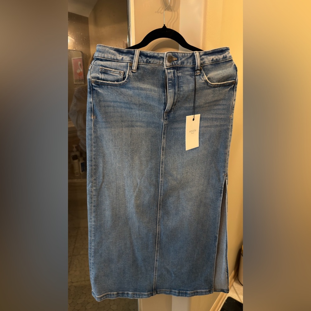 Hidden Peyton Jean Midi Skirt